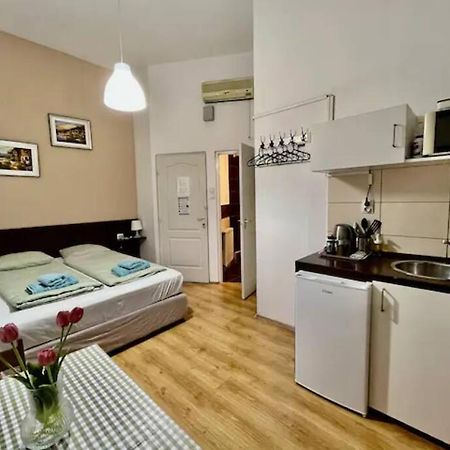 A13 Parliament Sunflower Cozy Apartment Будапешт Экстерьер фото